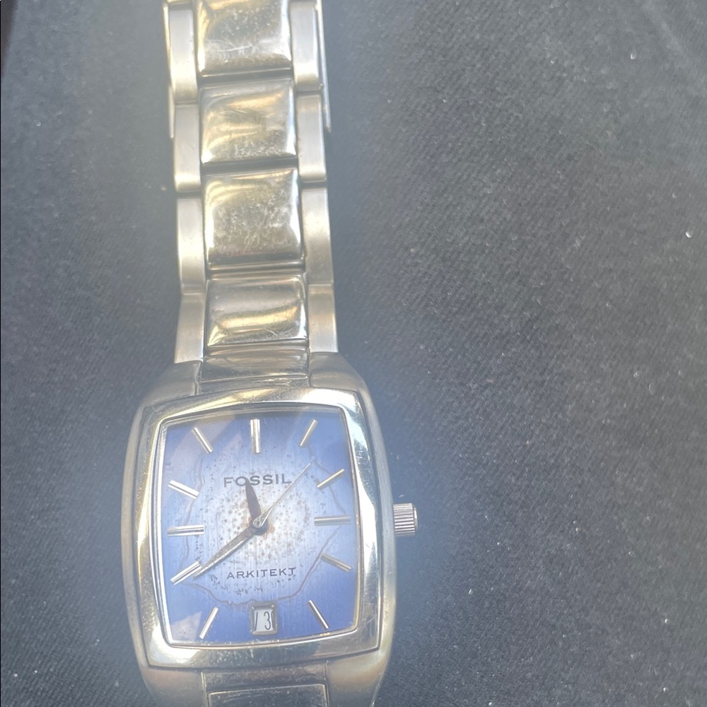 Fossil Silver Arkitect  Watch with Blue Dial - Auctioneer Woman says sell Now